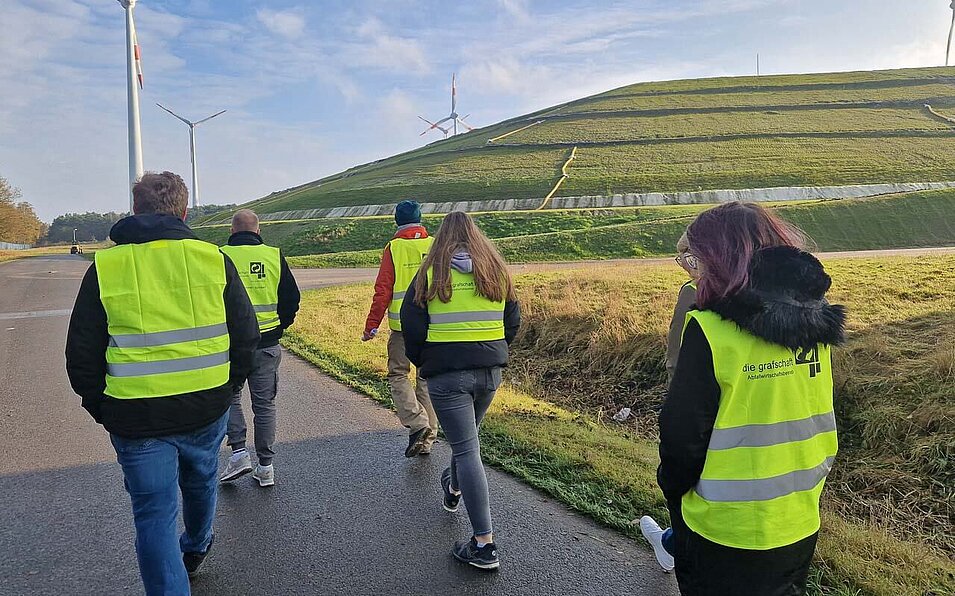 Auf dem Weg zum Deponieberg